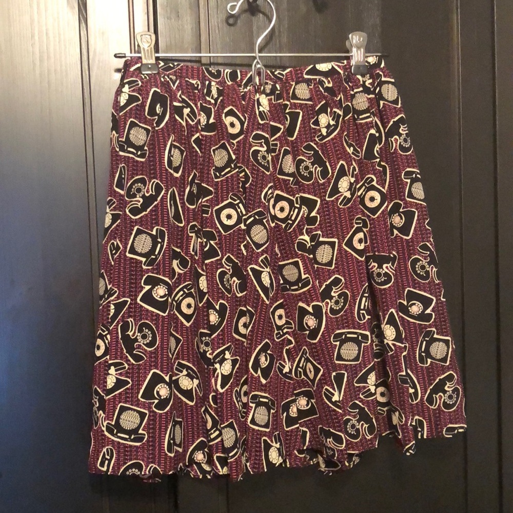 FIRM! Final Sale! cute vintage fabric skirt☎️